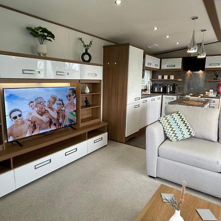 Golden Anchor - The Milano - Coastal Caravan Breaks Chapel Saint Leonards Buitenkant foto