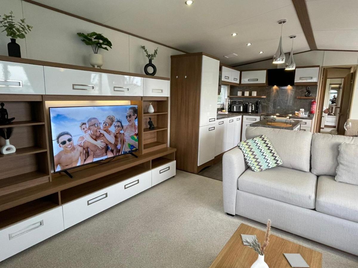Golden Anchor - The Milano - Coastal Caravan Breaks Chapel Saint Leonards Buitenkant foto