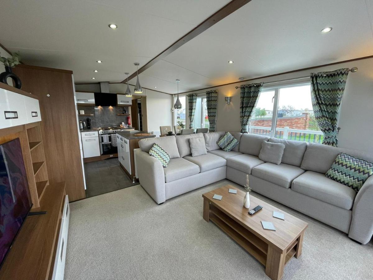 Golden Anchor - The Milano - Coastal Caravan Breaks Chapel Saint Leonards Buitenkant foto